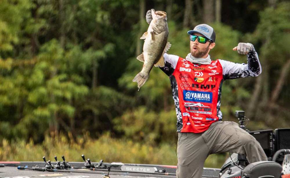 brandon palaniuk 7lb bass on santee cooper lakes