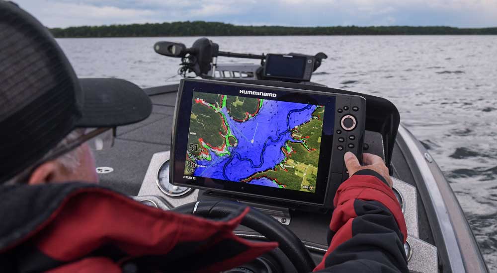fish finder with lakemaster lake maps