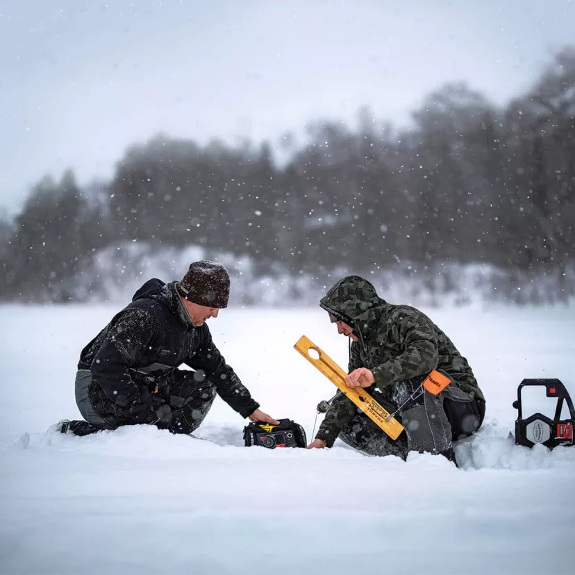 Ice fishermen using Humminbird ICE HELIX unit